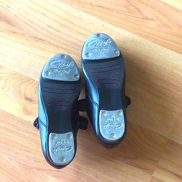 Beautiful Black Tap Dance Shoes - Picture 3 of 3